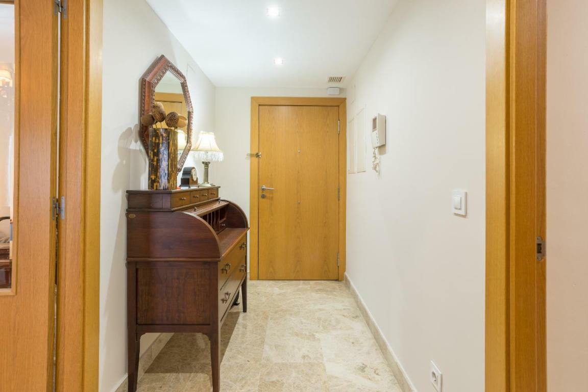 Keywise Perfect Location Next To Maria Zambrano Station, Central , Beach ,Pool And Free Parking Málaga Exteriör bild