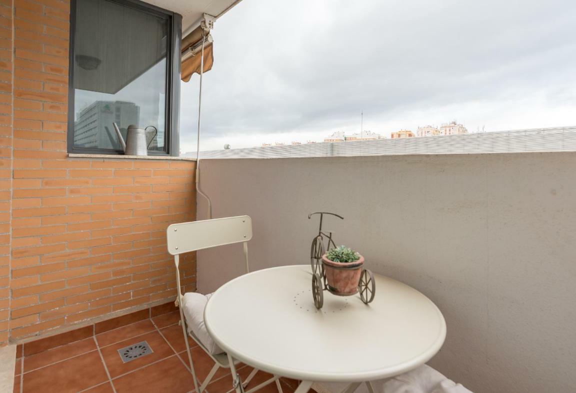 Keywise Perfect Location Next To Maria Zambrano Station, Central , Beach ,Pool And Free Parking Málaga Exteriör bild